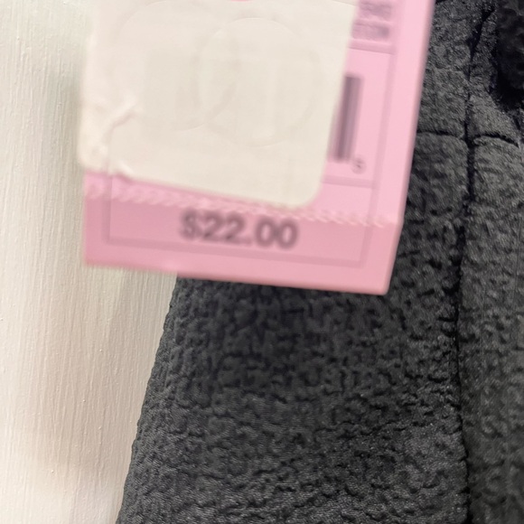 Wild Fable Romper-size small- adjustable straps- tie back - Picture 10 of 10